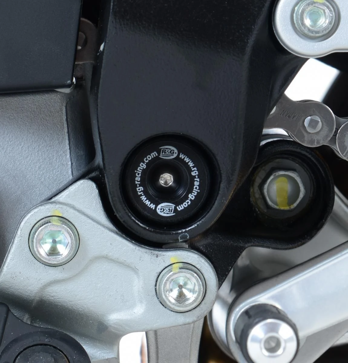 R&G FI0074BK Frame Plug Links Zwart MV F3 675/800, RIVALE/DRAGSTER 800 - Afbeelding 3