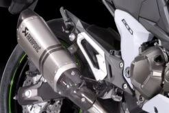 Akrapovic Carbon Hitteschild Kawasaki Z 800 / E-Version